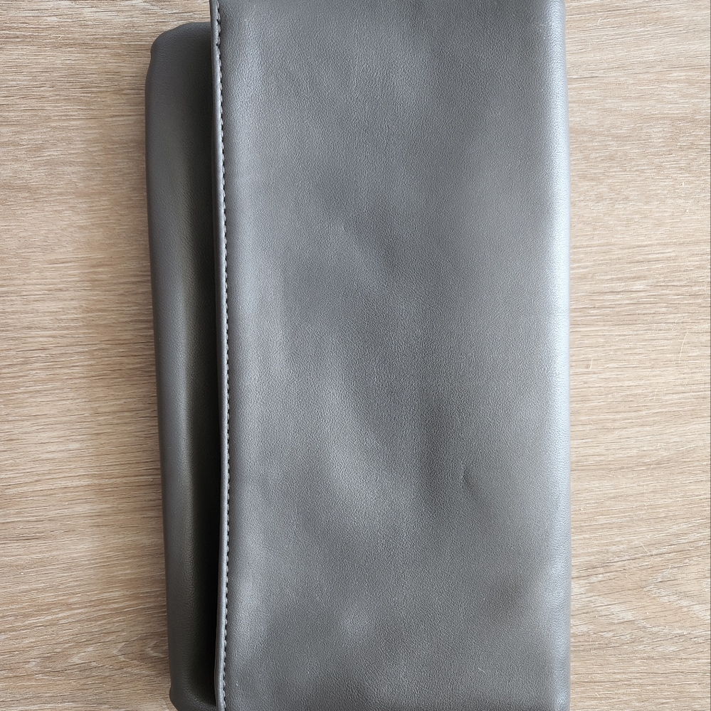 Forever 21 evening clutch